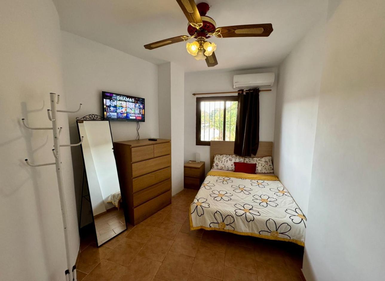 Casa De 5 Cerca De La Playa En Elviria * Marbella
